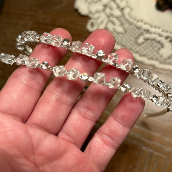 David’s Bridal Double Row Crystal Head Band - Picture 14 of 14